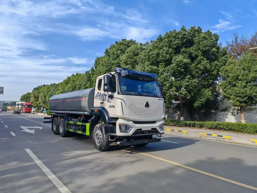 Water Truck 20 CBM Howo H3000